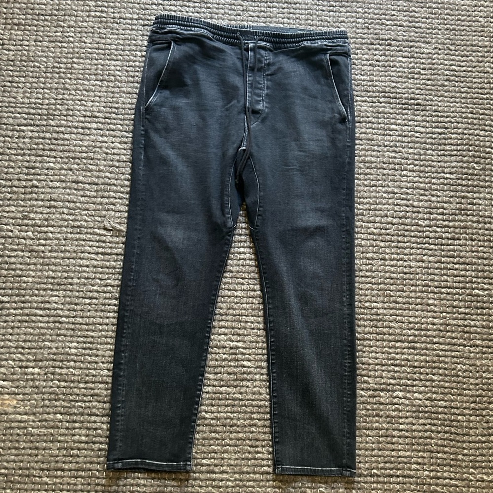 Vince Men's Faded Black Stretchy Slim Jeans